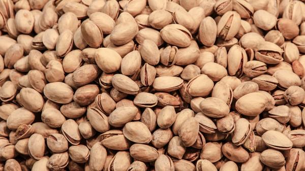Pistachio Ripe Nuts Roasted wallpaper
