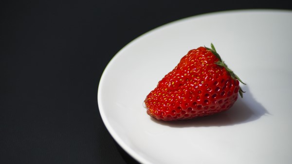 Strawberry Berry Plate Ripe wallpaper
