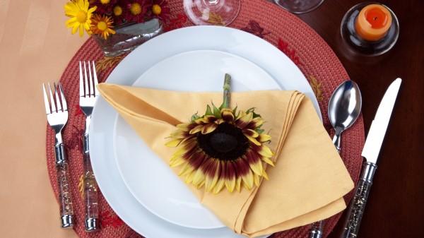 Table Decoration Fall Flowers Sunflowers Dishes Napkin wallpaper