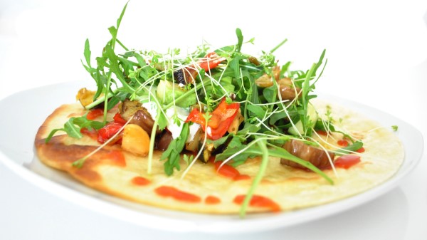 Tortilla Tomatoes Lettuce Arugula wallpaper