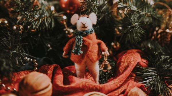 Mouse Toy Christmas Wallpaper