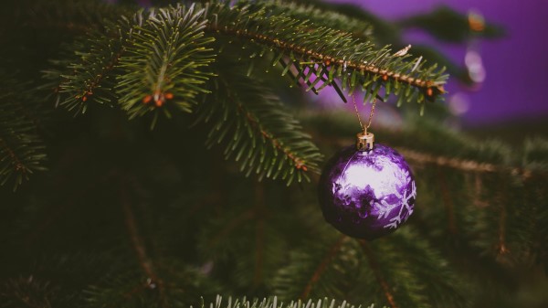 Tree Decoration Ball Wallpaper