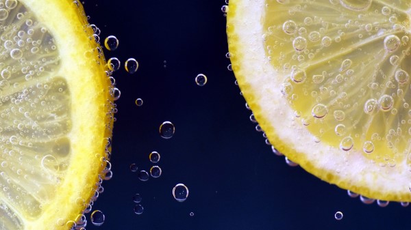 Lemon Citrus Drops Close Up wallpaper