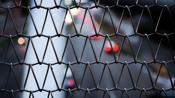 Mesh Metallic Blur wallpaper