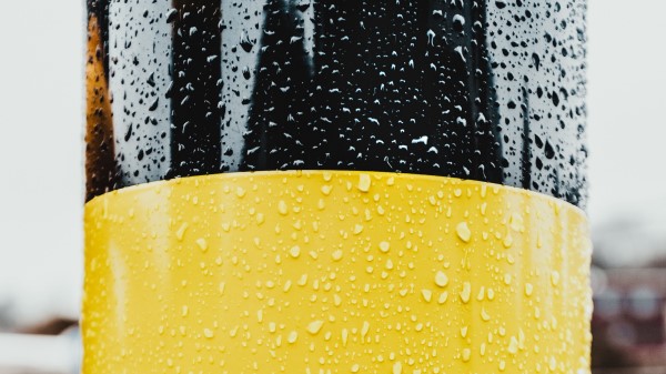 Pillar Drops Surface wallpaper