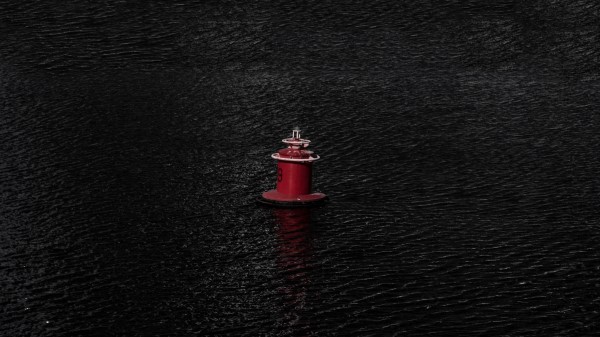 Lighthouse Water Waves Wallpaper