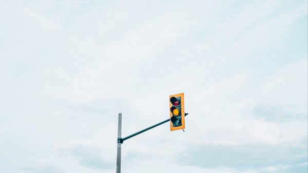 Traffic Light Sky Minimalism Wallpaper