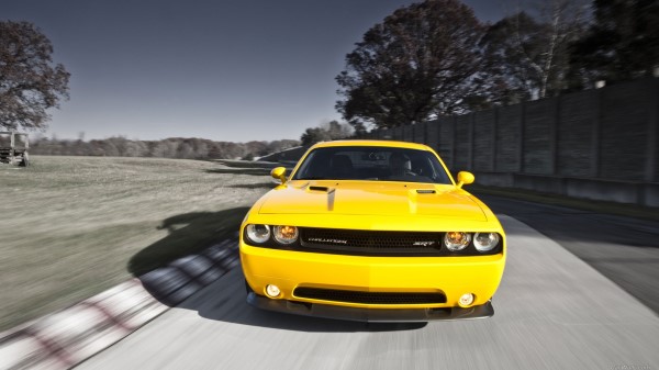 2016 Dodge Challen Wallpaper
