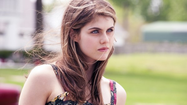 Alexandra Daddario Wallpaper
