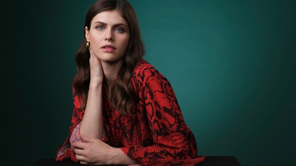 Alexandra Daddario 2019 Wallpaper