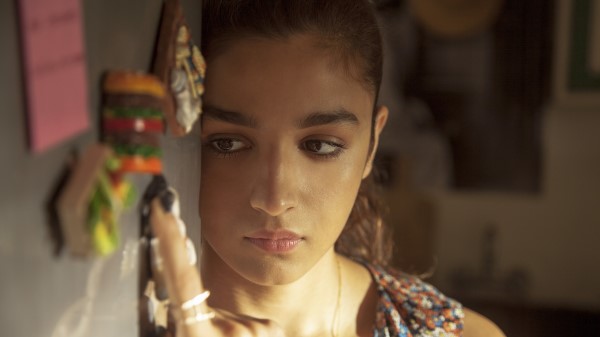 Alia Bhatt Dear Zindagi Hd 5k Wallpaper