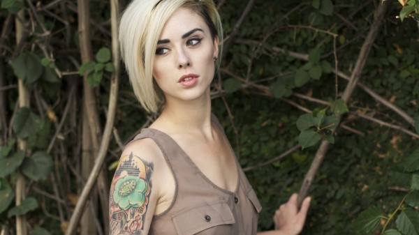 Alysha Nett Wallpaper