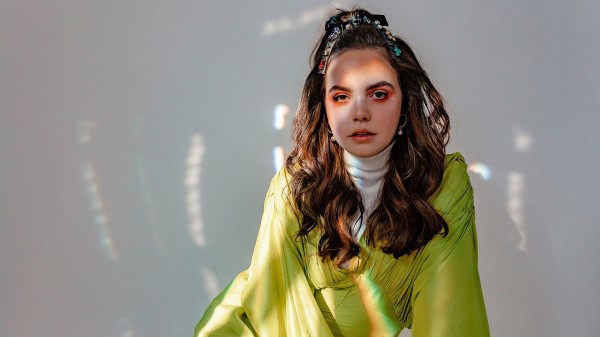 Bailee Madison Jerry Maestras Photoshoot 18 Wallpaper