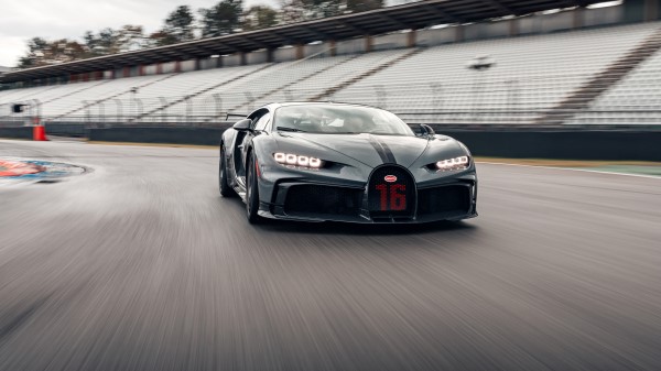Bugatti Chiron Pur Sport 2021 New Wallpaper