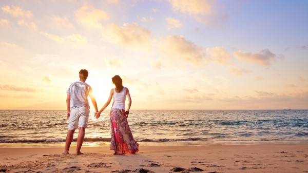 Romantic Couple Desktop Background 8k Wallpaper