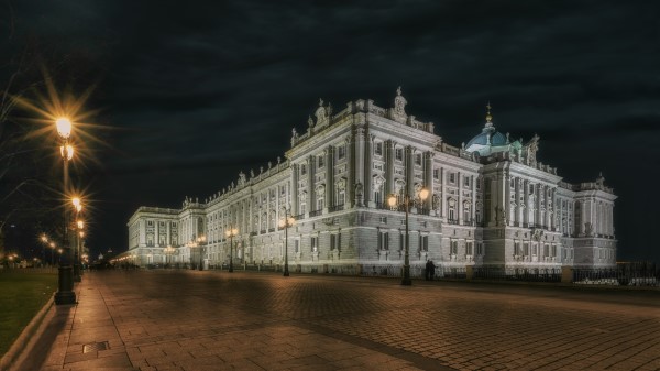 Royal Palace Of Madrid Spain 8k Wallpaper