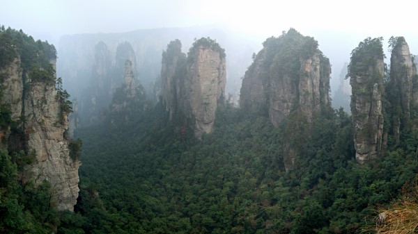 Split Pinnacle Hunan China 8k Wallpaper
