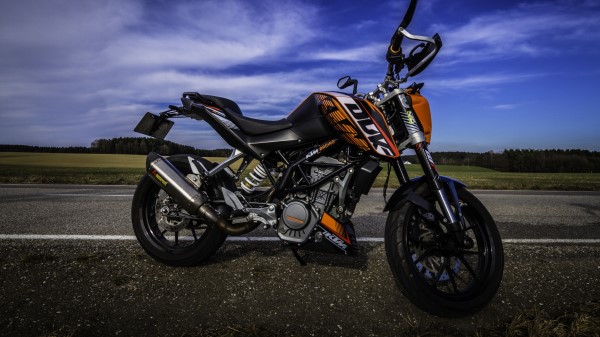Motorcycle Road Side View wallpaper