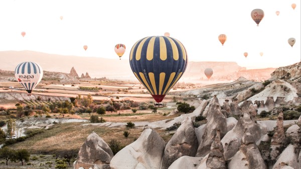 Air Balloons Rocks Mountains Wallpaper
