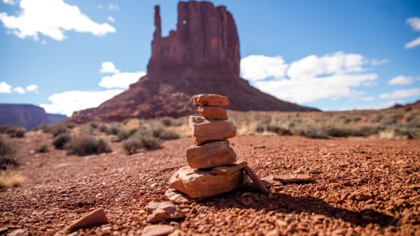 Balance Desert Canyon Wallpaper