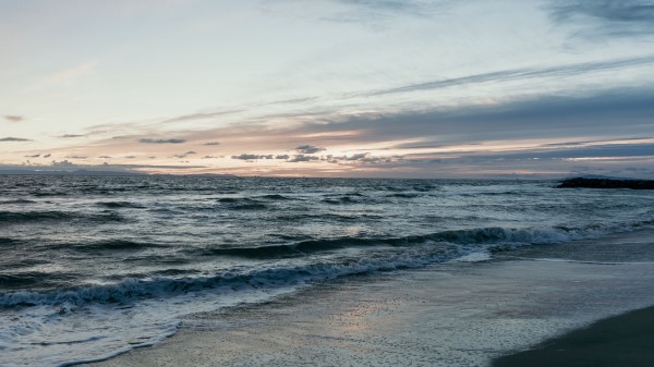 Beach Sea Waves Wallpaper