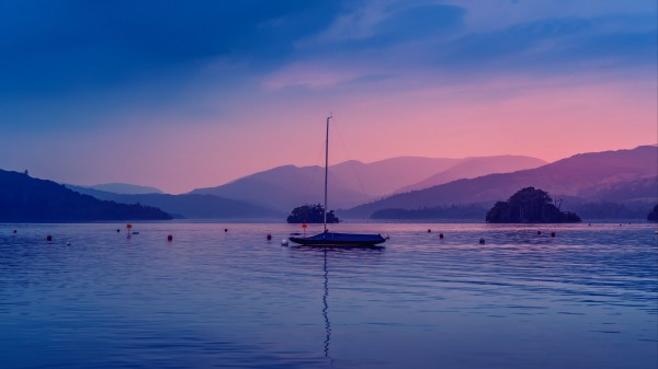 Boat Lake Dusk Wallpaper