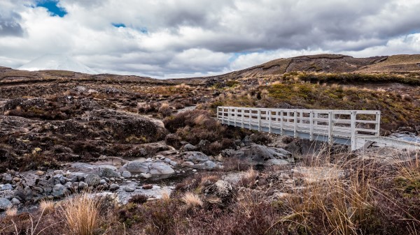 Bridge River Rocks Wallpaper
