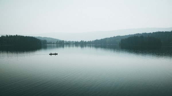 Canoe Boat Lake Wallpaper