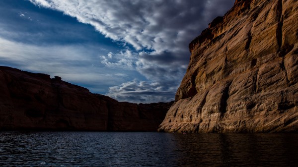 Canyon Lake Cliff Wallpaper
