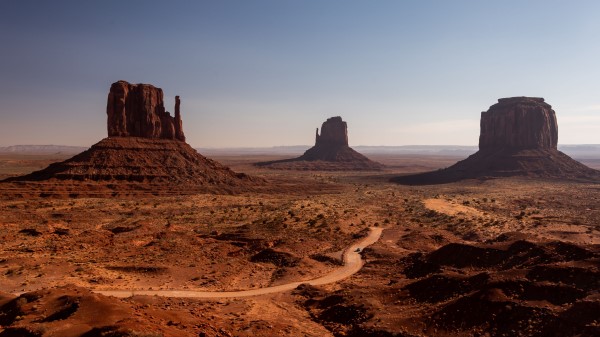 Canyon Valley Desert Wallpaper