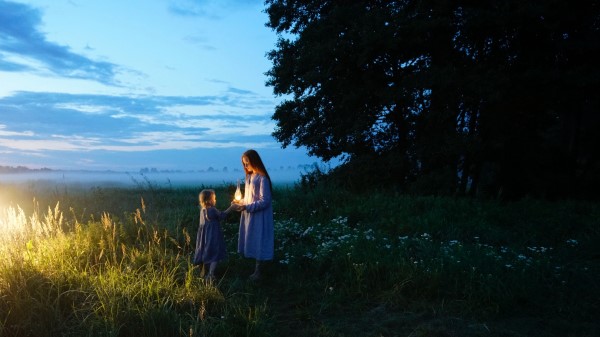 Children Field Sunset Wallpaper