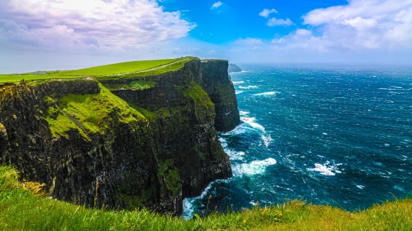 Cliff Rock Surf Wallpaper
