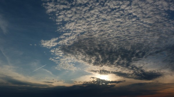 Clouds Air Shadows Sea Evening Cloudy Wallpaper