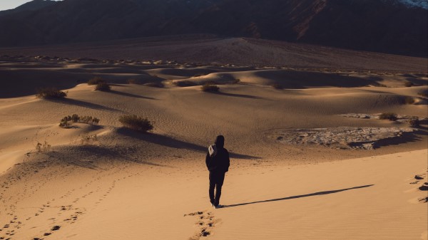 Desert Loneliness Solitude Wallpaper