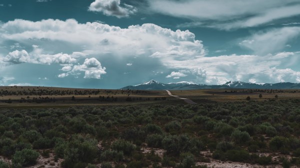 Desert Mountains Road Wallpaper