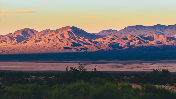 Desert Sand Sky wallpaper