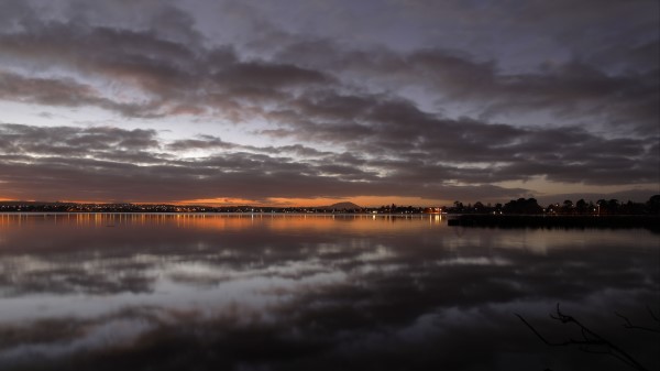 Dusk Water Reflection Wallpaper
