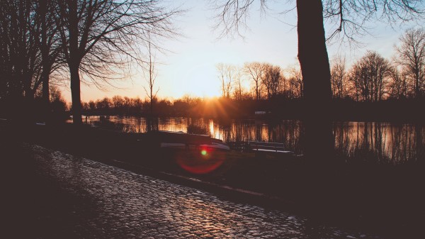 Embankment River Sunset Wallpaper