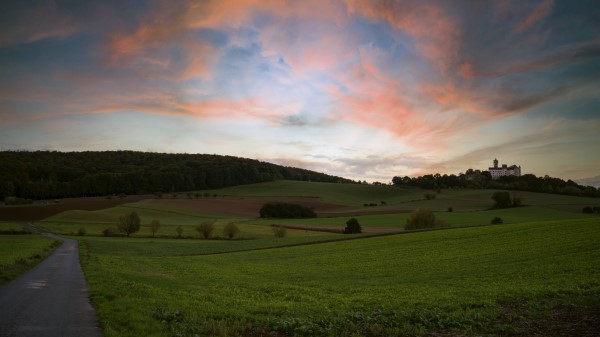 Fields Hills Castle Wallpaper