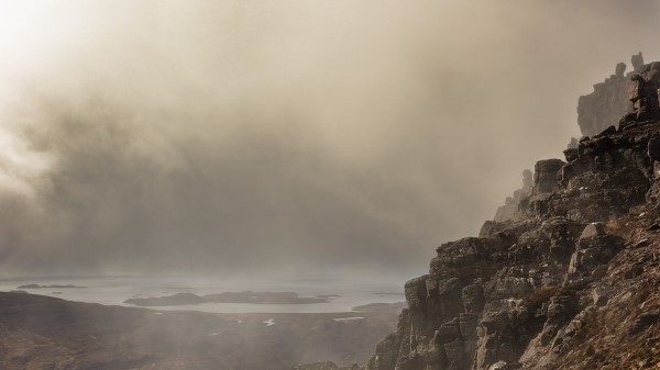 Fog Rock Cliff Wallpaper