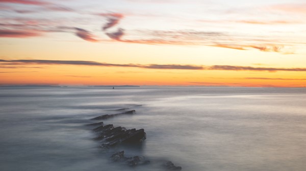 Fog Rocks Horizon Wallpaper