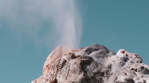Geyser Mountain Peak Wallpaper
