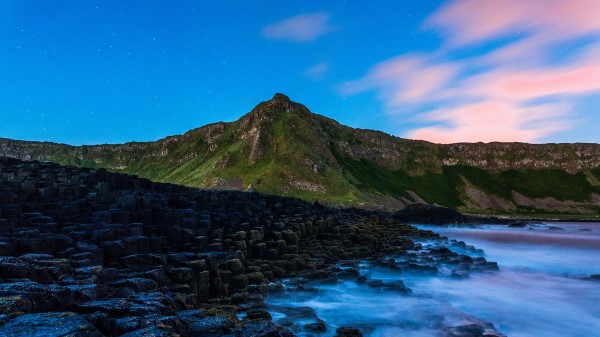 Giants Causeway Bushmills Shore Stones wallpaper