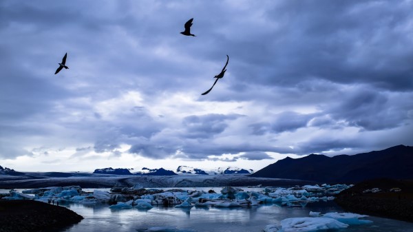Glacier Ice Lake Wallpaper