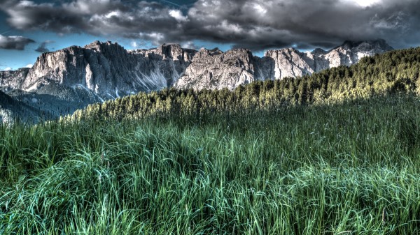 Grass Mountains Hdr Wallpaper