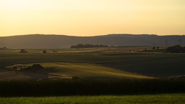 Hill Grass Field Wallpaper