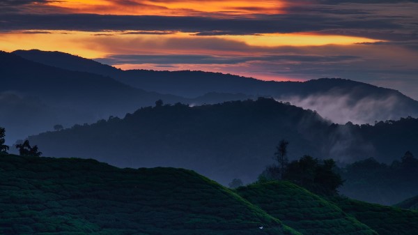 Hills Distance Sunset Wallpaper
