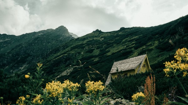 House Building Rocks Wallpaper