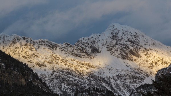 Huesca Spain Mountains Peaks Snow Wallpaper