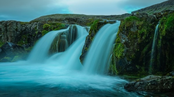 Iceland Rock Stream Waterfall Wallpaper Wallpaper